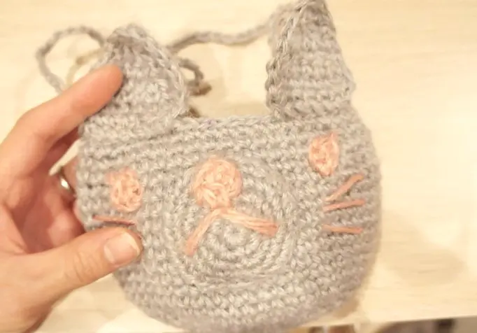 ふち編みで作った猫の耳